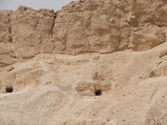 Tombs of workers who built the tombs for the Pharohs.jpg
